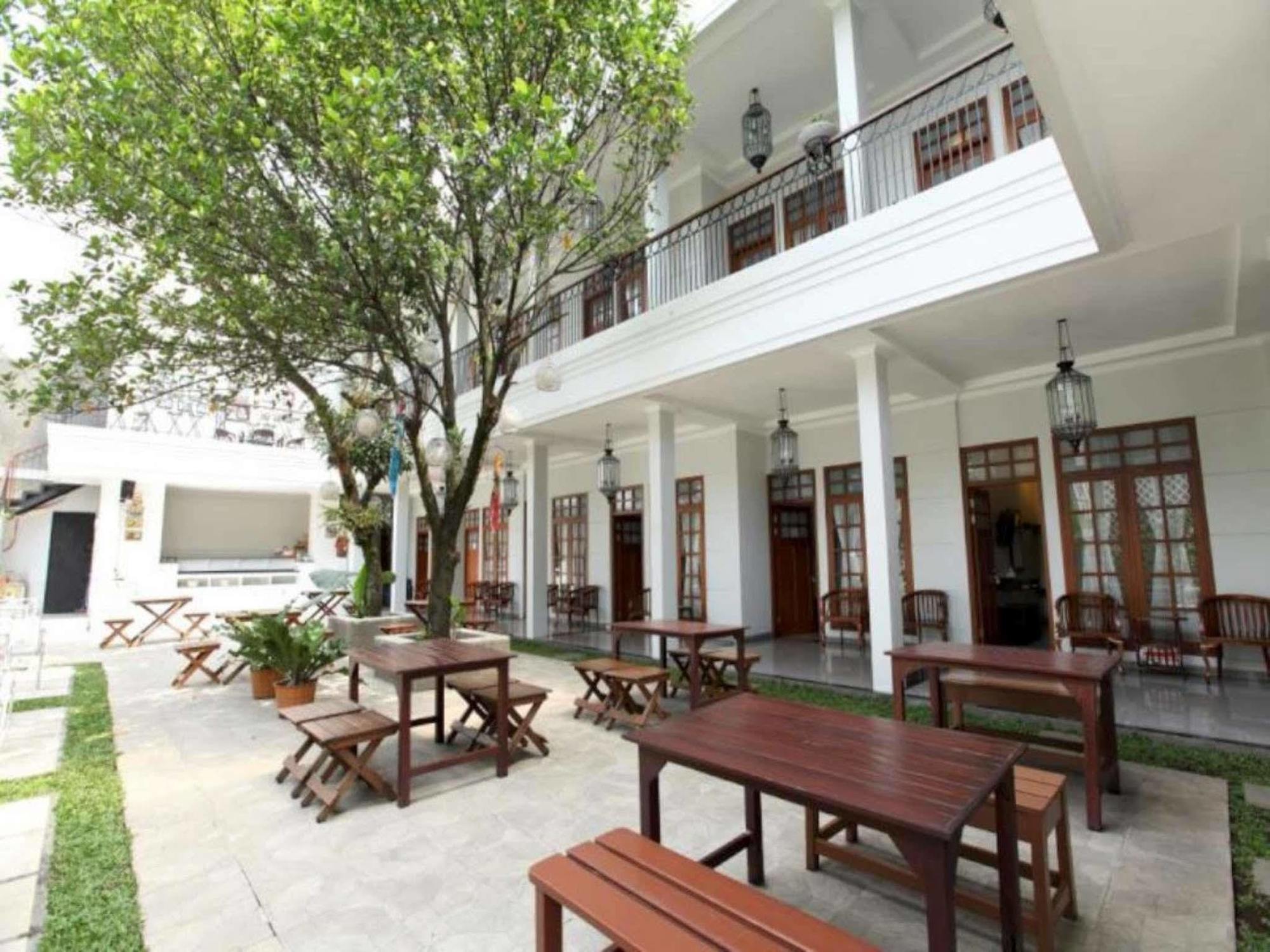 万隆 朦胧旅馆酒店 外观 照片